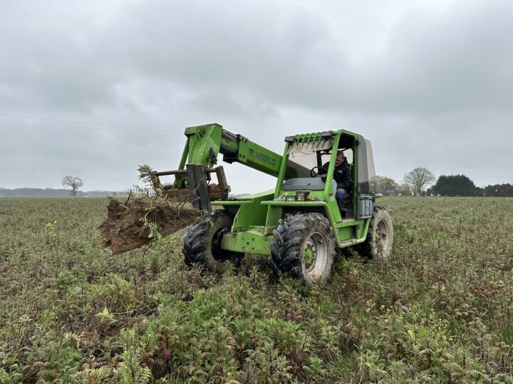 Réalisation d'un profil 3D à l'aide d'un télescopique dans une parcelle agricole
