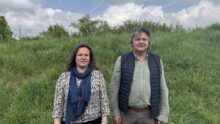 Les responsables professionnels devant de l'herbe