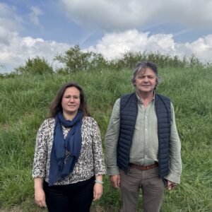 Les responsables professionnels devant de l'herbe