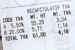 ticket de caisse avec montant de la TVA