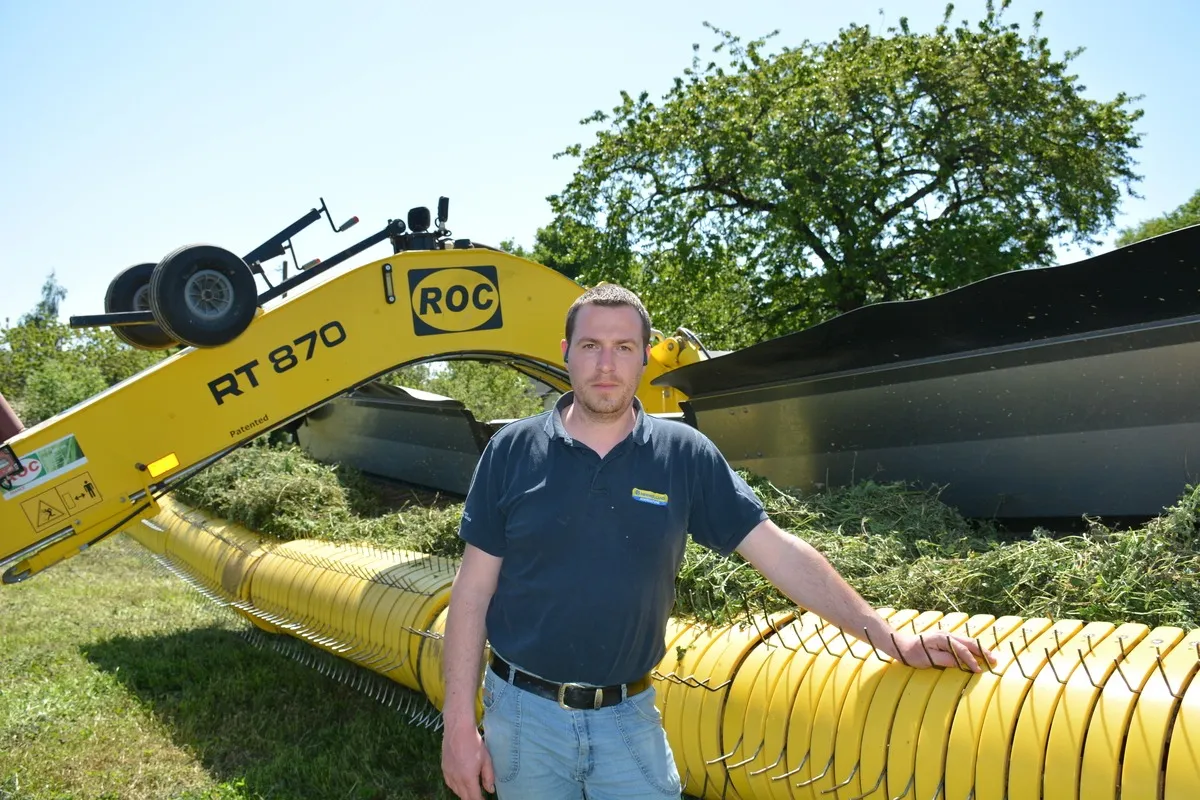 Nicolas Delaunay devant son andaineur à tapis