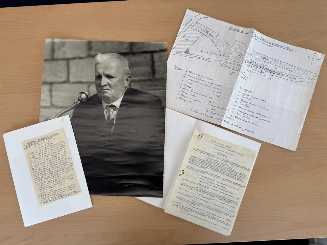 Documents relatifs à la création de la beurrerie du Trieux.