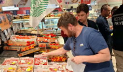 Stickage des tomates importées par des producteurs français