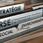 Des étiquettes dans un classeur de rangement de dossier