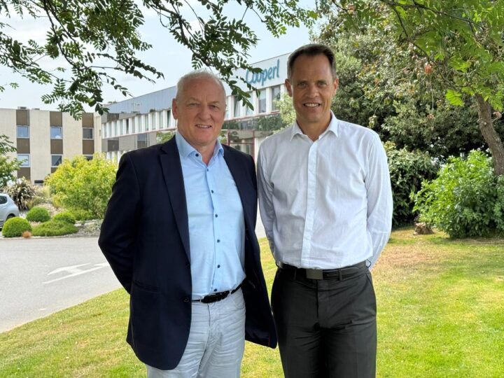 Deux hommes