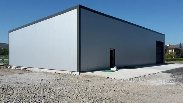 niambi r photo 1 un batiment industriel - Illustration Les différents usages d’un bâtiment industriel