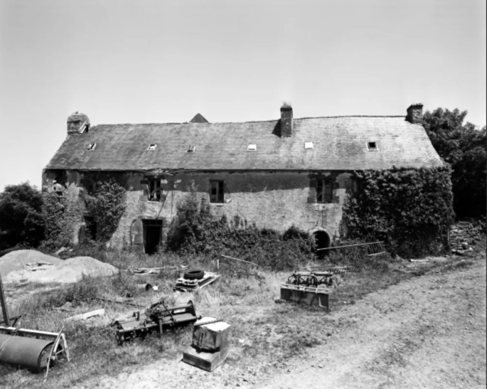 C’est dans ce manoir du XVI<SUP>e </SUP>siècle, aujourd’hui disparu, que vivait la famille de Pompéry, à Rosnoën (Inventaire général ADAGP).