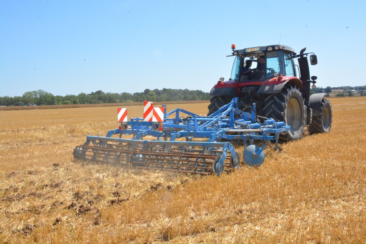 Déchaumeur Lemken Karat 9