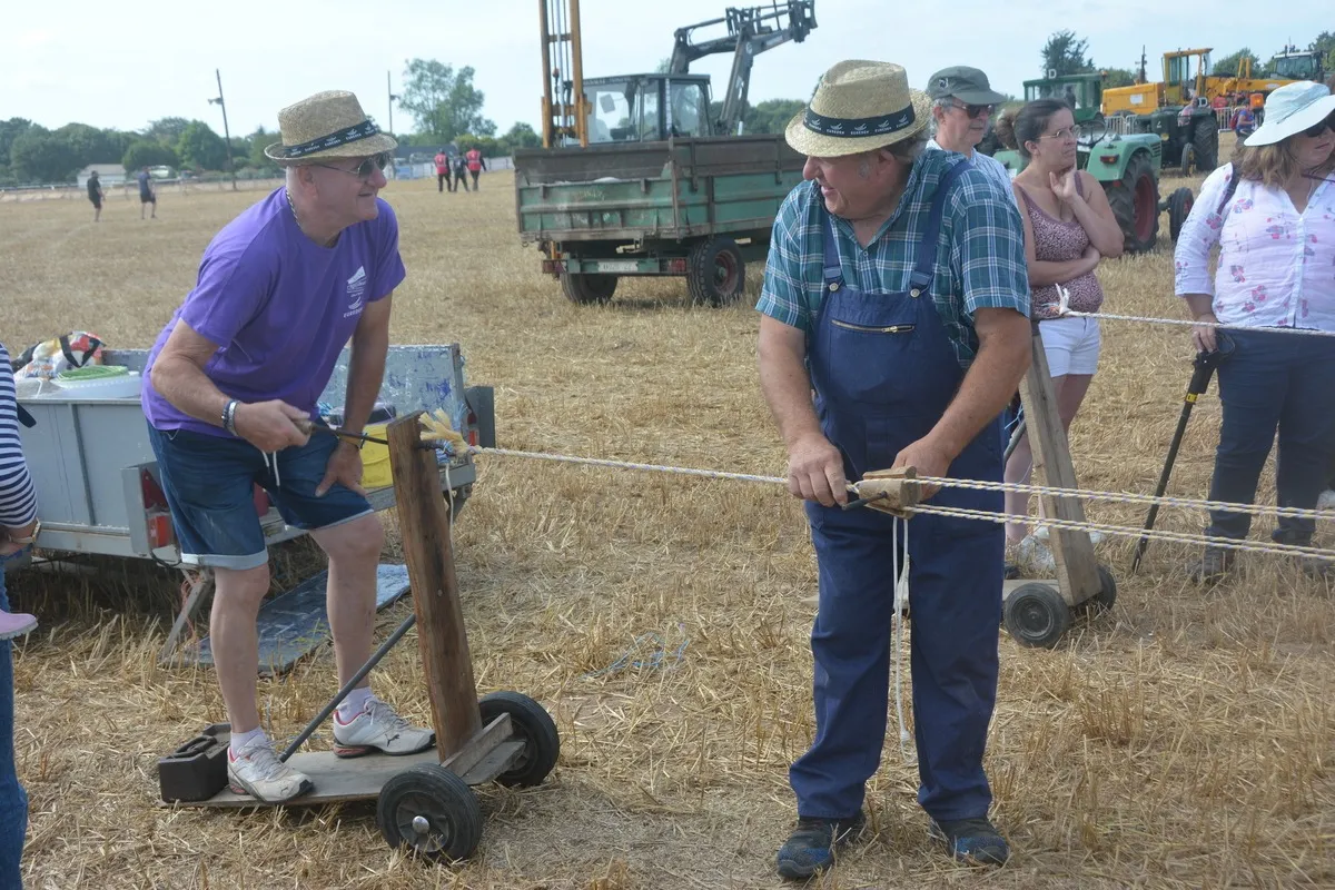 Terre Attitude est aussi l'occasion de montrer d'autres métiers, comme ici la fabrication de corde.