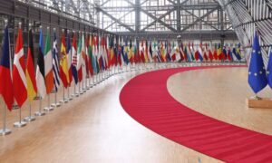 tapis rouge à l'arrivée des députés à la Commission européenne