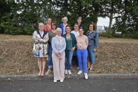 Un groupe de femmes.