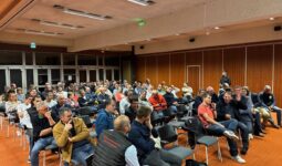 Une assemblée lors d'une réunion