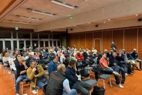 Une assemblée lors d'une réunion