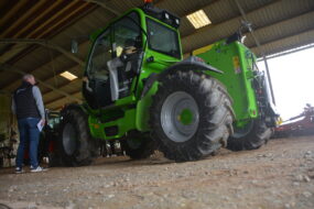 Un chariot télescopique