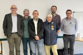 Unn groupe de personnes