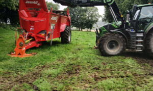 chantier d'épandage de fumier
