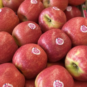 Des pommes pink lady