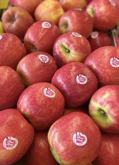 Des pommes pink lady - Illustration Fruits : L’avènement des « variétés club »