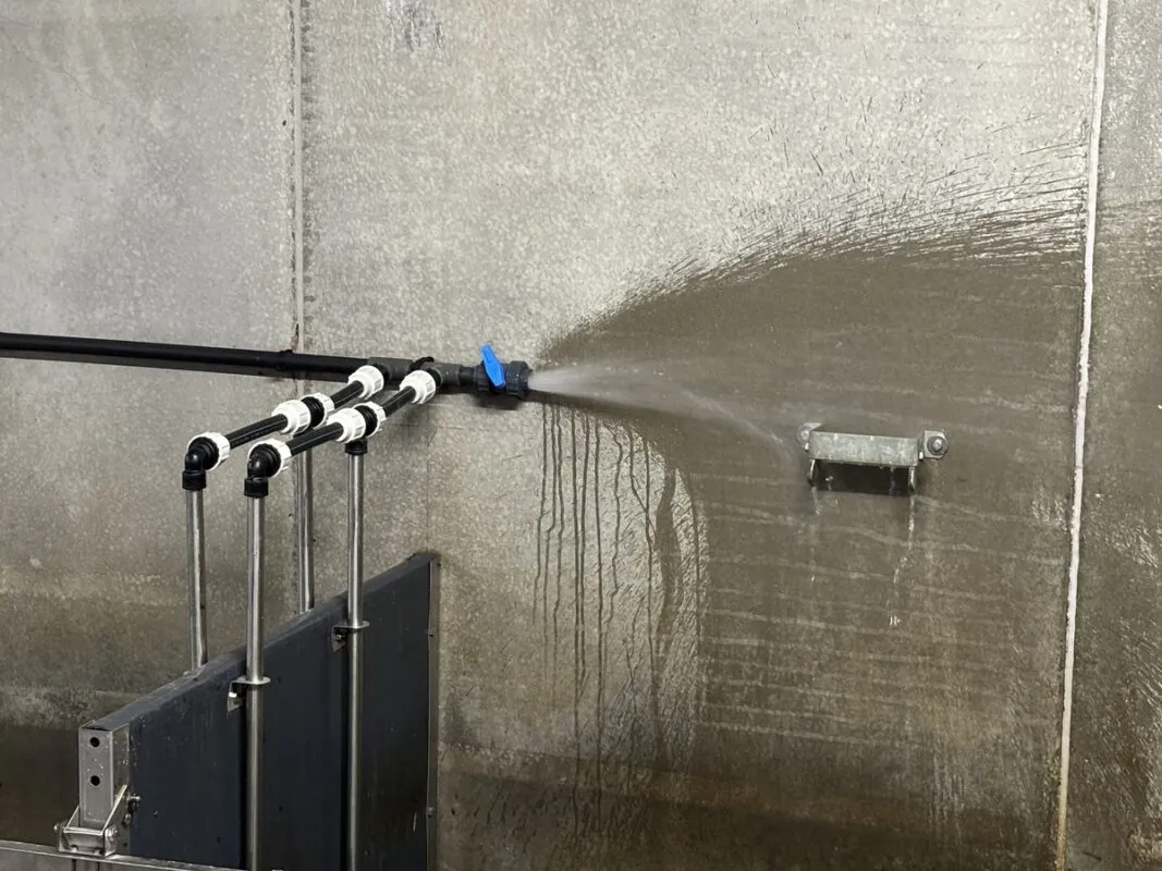 Le circuit d'eau est systématiquement purgé avant l'arrivé des animaux.