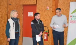 Trois personnes