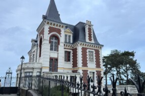 Une grande demeure typique de la ville de Dinard