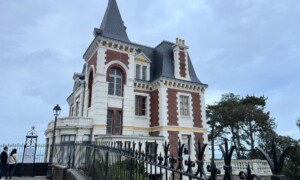 Une grande demeure typique de la ville de Dinard