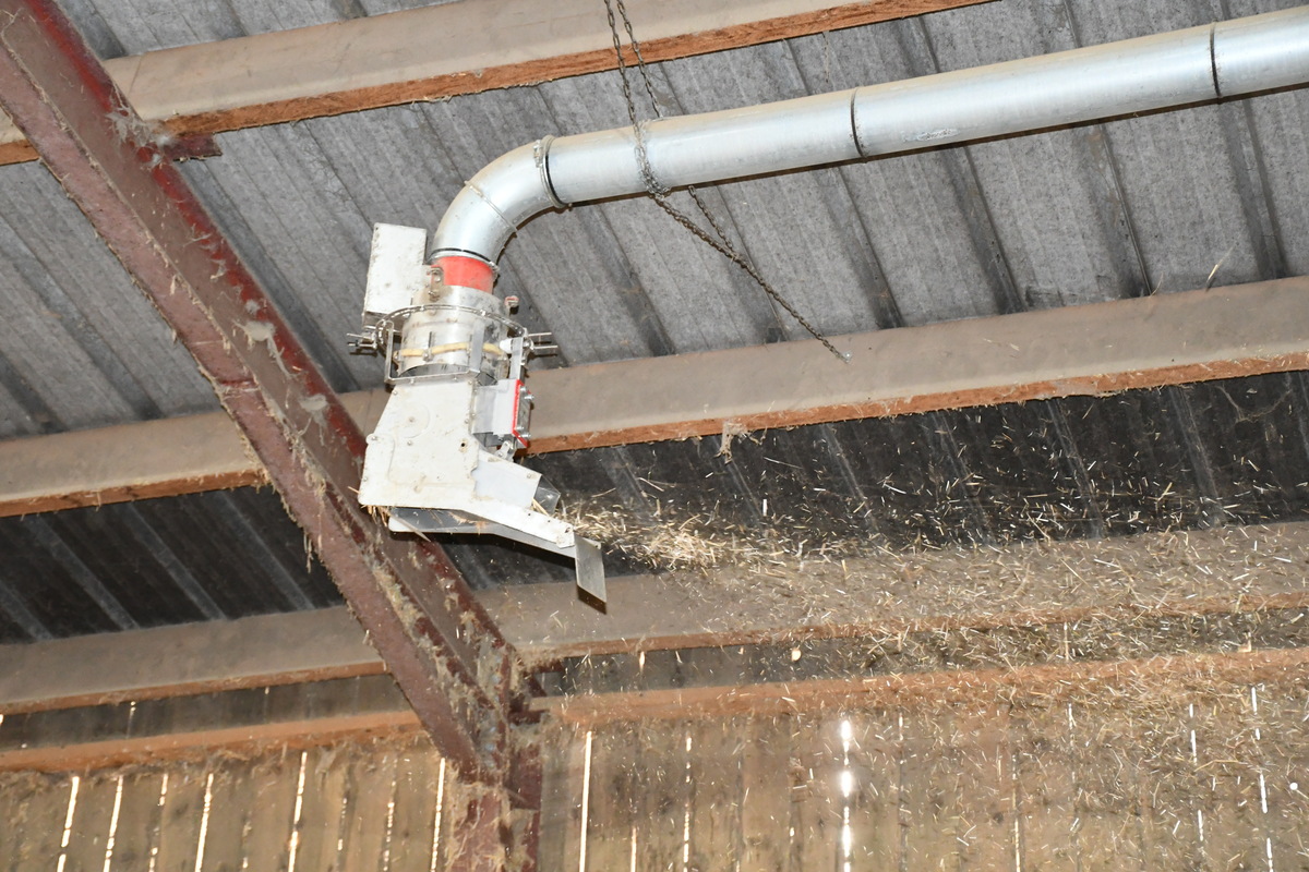 Les buses rotative assurent une bonne répartition de la paille et une homogénéité.