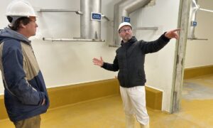 Visite d'un abattoir en cours d'achèvement