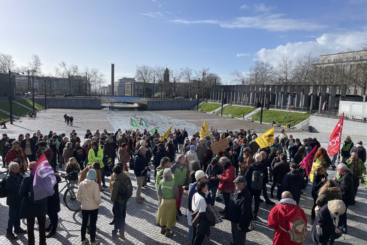 Une manistation à Brest - Illustration « Non à la loi Duplomb 2 »