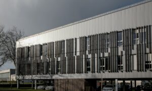 Vue extérieure du nouvel immeuble brestois de la banque en ligne Fortuneo.