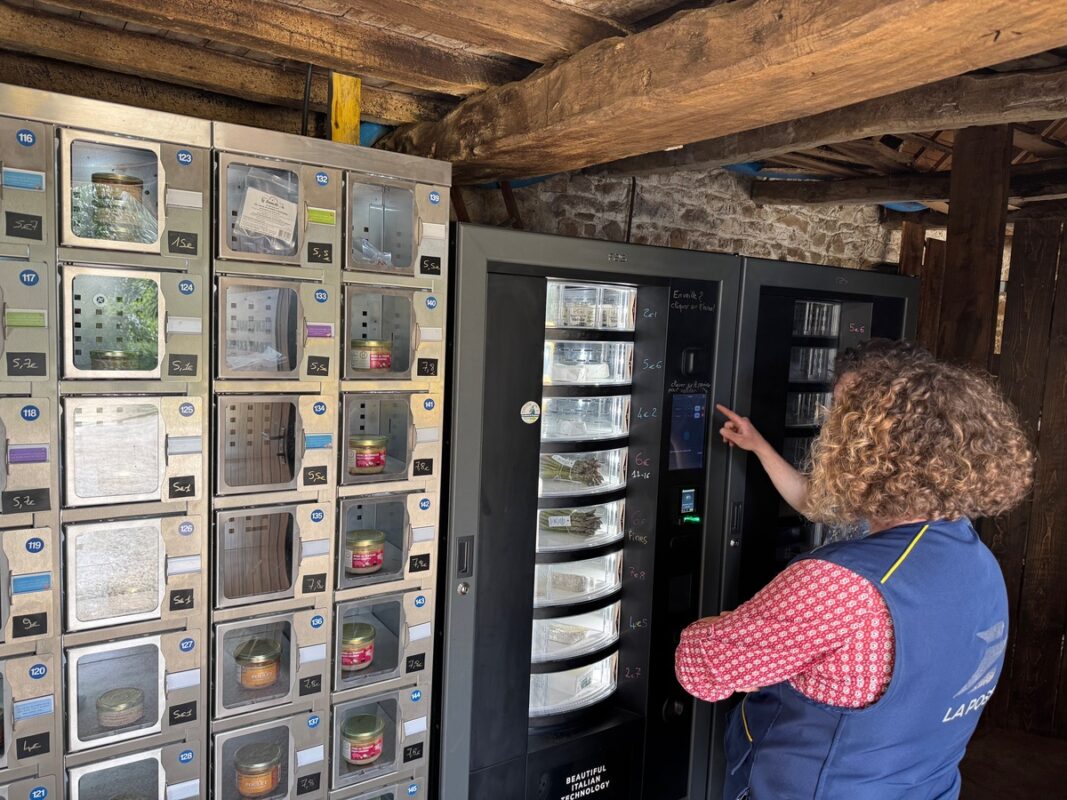 Casiers de vente en libre-service à la ferme