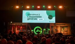 la place du village Groupama.jpg