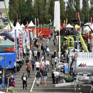 Vue sur le parc d'exposition extérieur du Space
