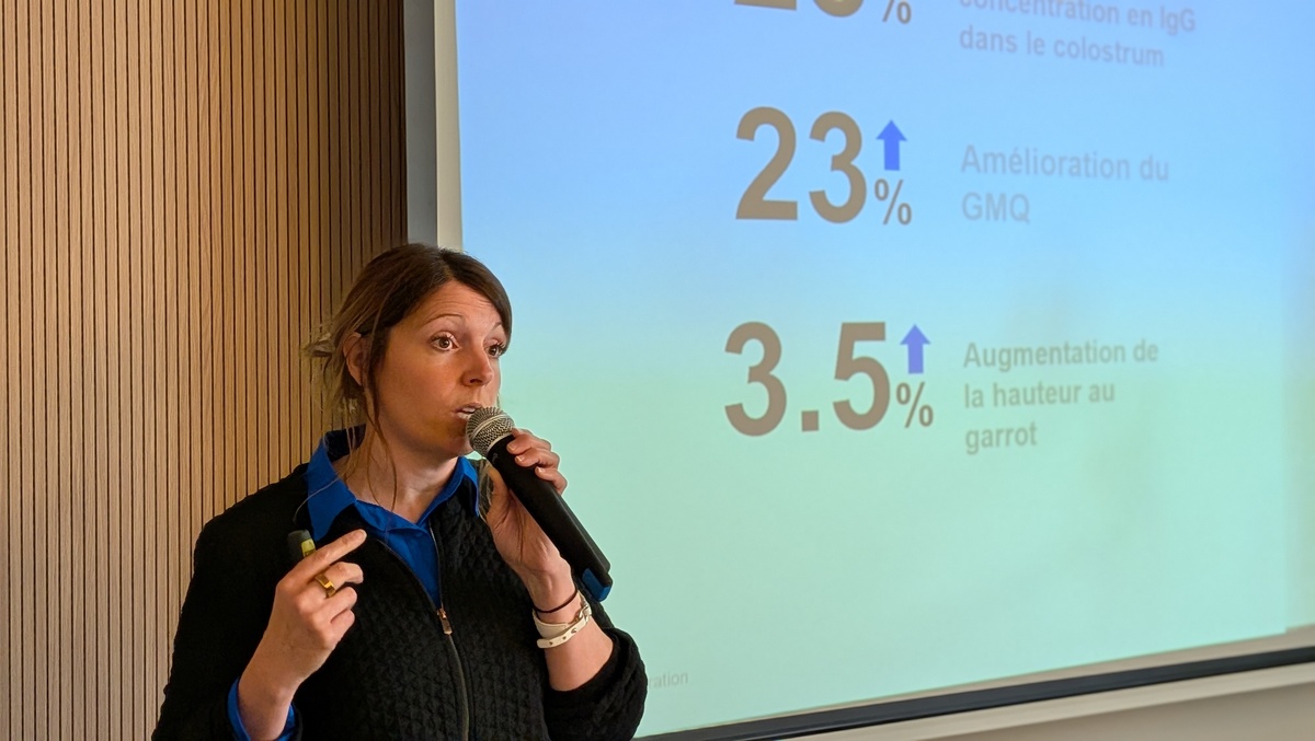 Marie-Laure Ocaña, Zinpro, rappelle le fonctionnement
et l’impact de la minéralisation lors du Club Robot Eureden.