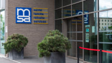 L'entré vue de la rue d'un bâtiment de la MSA