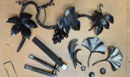 Des réalisations de ferronerie en forme de feuilles
