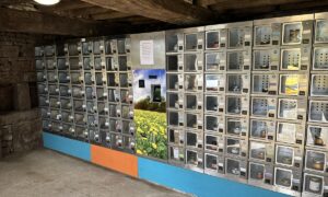 Des casiers de vente directe 24 h / 24 sur une ferme
