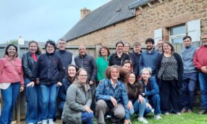 Un groupe de personnes